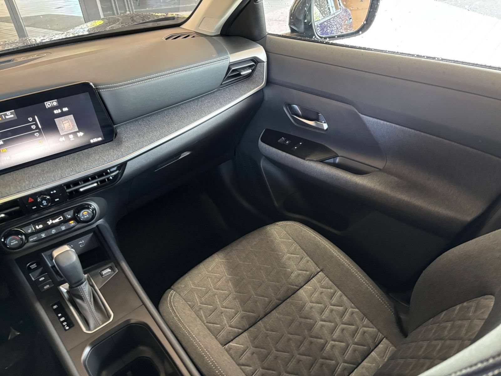 Used 2026 Nissan Kicks SV w/ Cold Weather Package FWD image 34