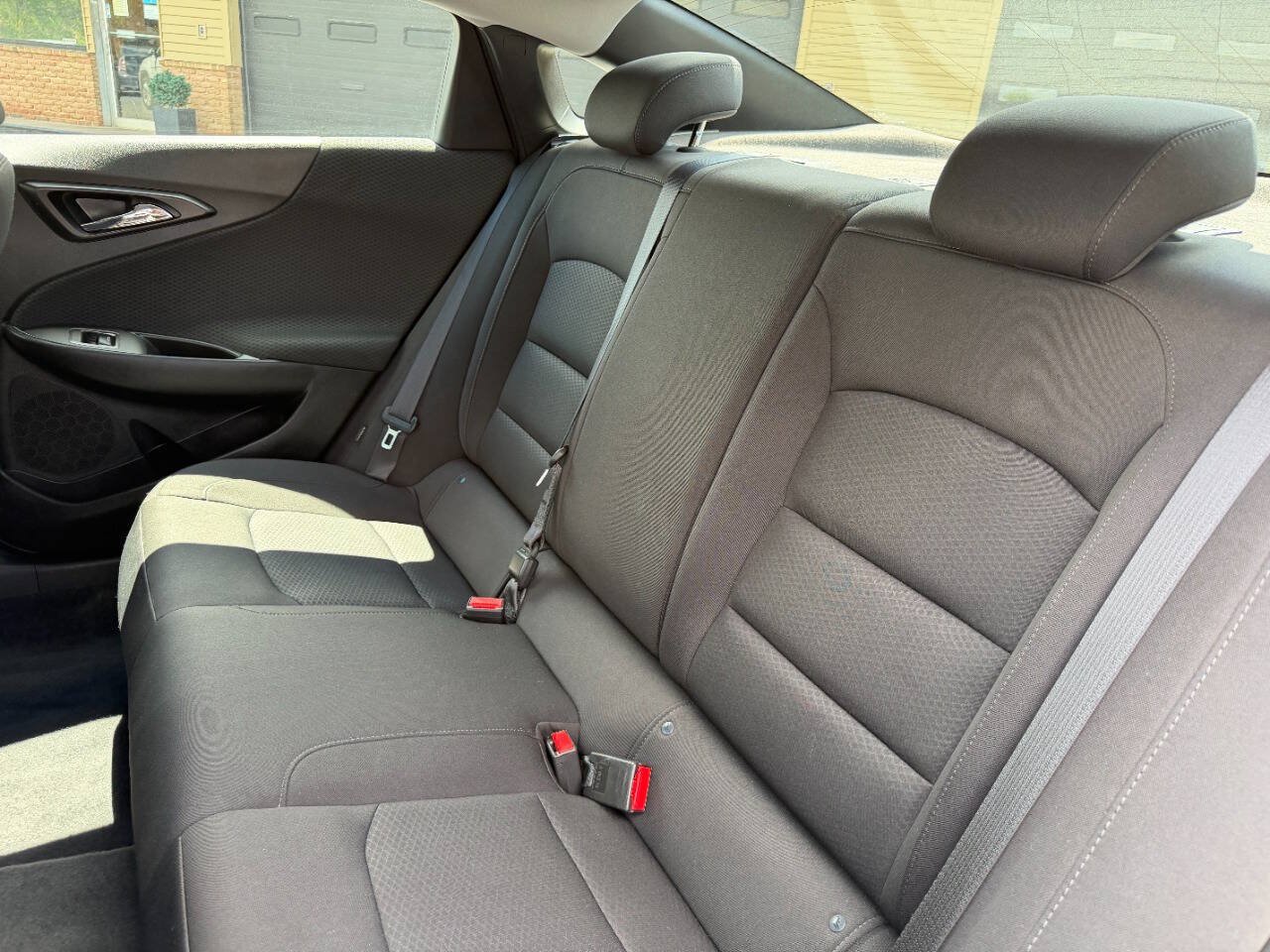 Used 2019 Chevrolet Malibu LS FWD image 32