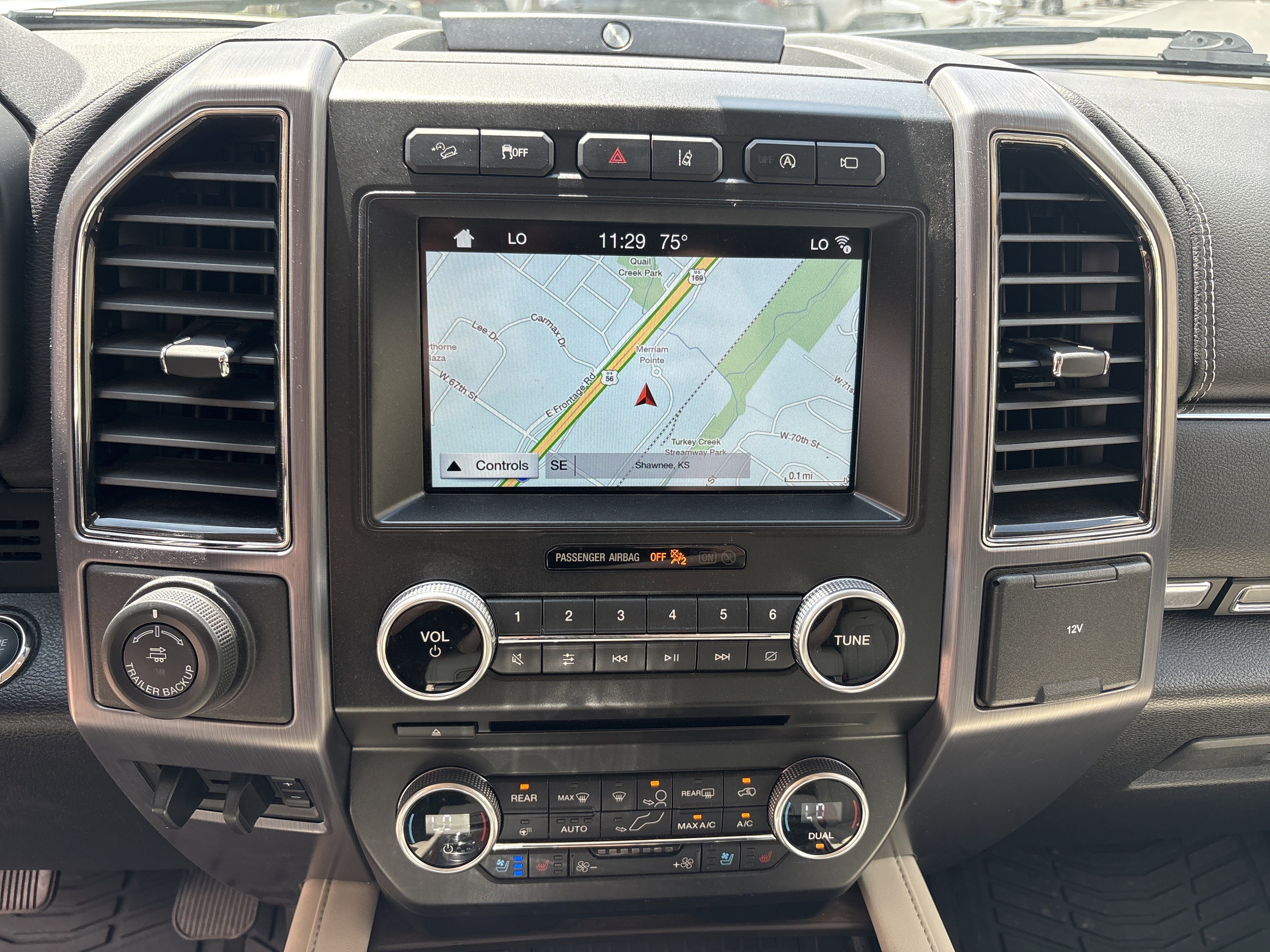 Used 2018 Ford Expedition Max Platinum AWD/4WD image 24