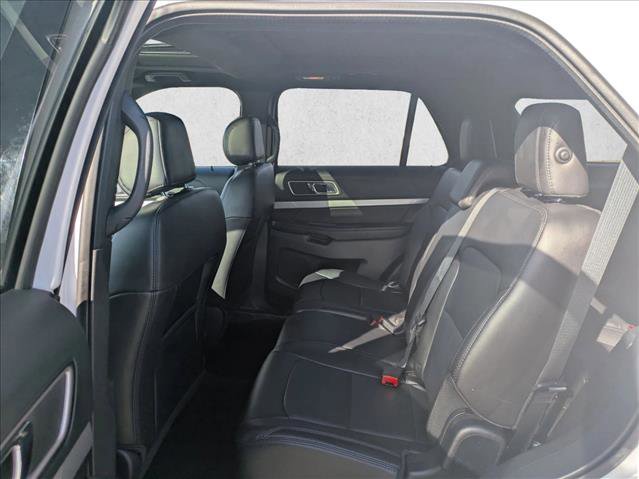 Used 2017 Ford Explorer XLT w/ Equipment Group 202A image 28