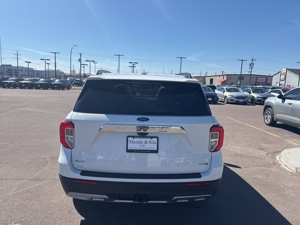 Used 2020 Ford Explorer XLT w/ Equipment Group 202A AWD/4WD image 6