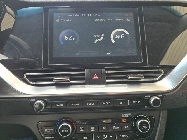 Used 2022 Kia Niro EX w/ Cold Weather Package image 38