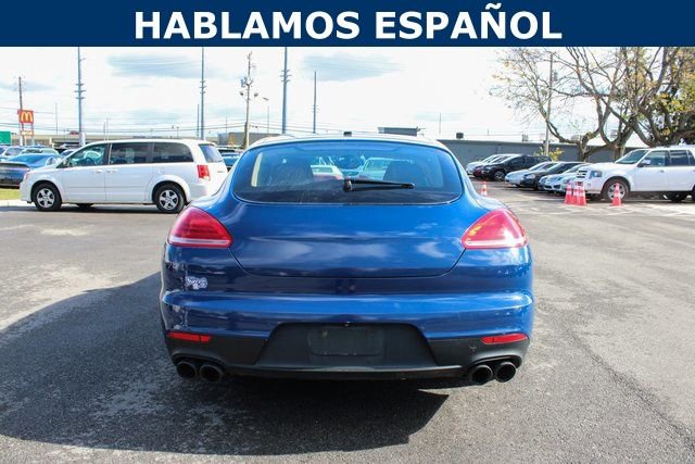 Used 2015 Porsche Panamera 4 image 4