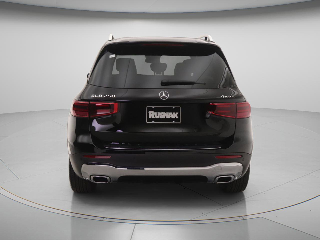 New 2026 Mercedes-Benz GLB 250 4MATIC image 3