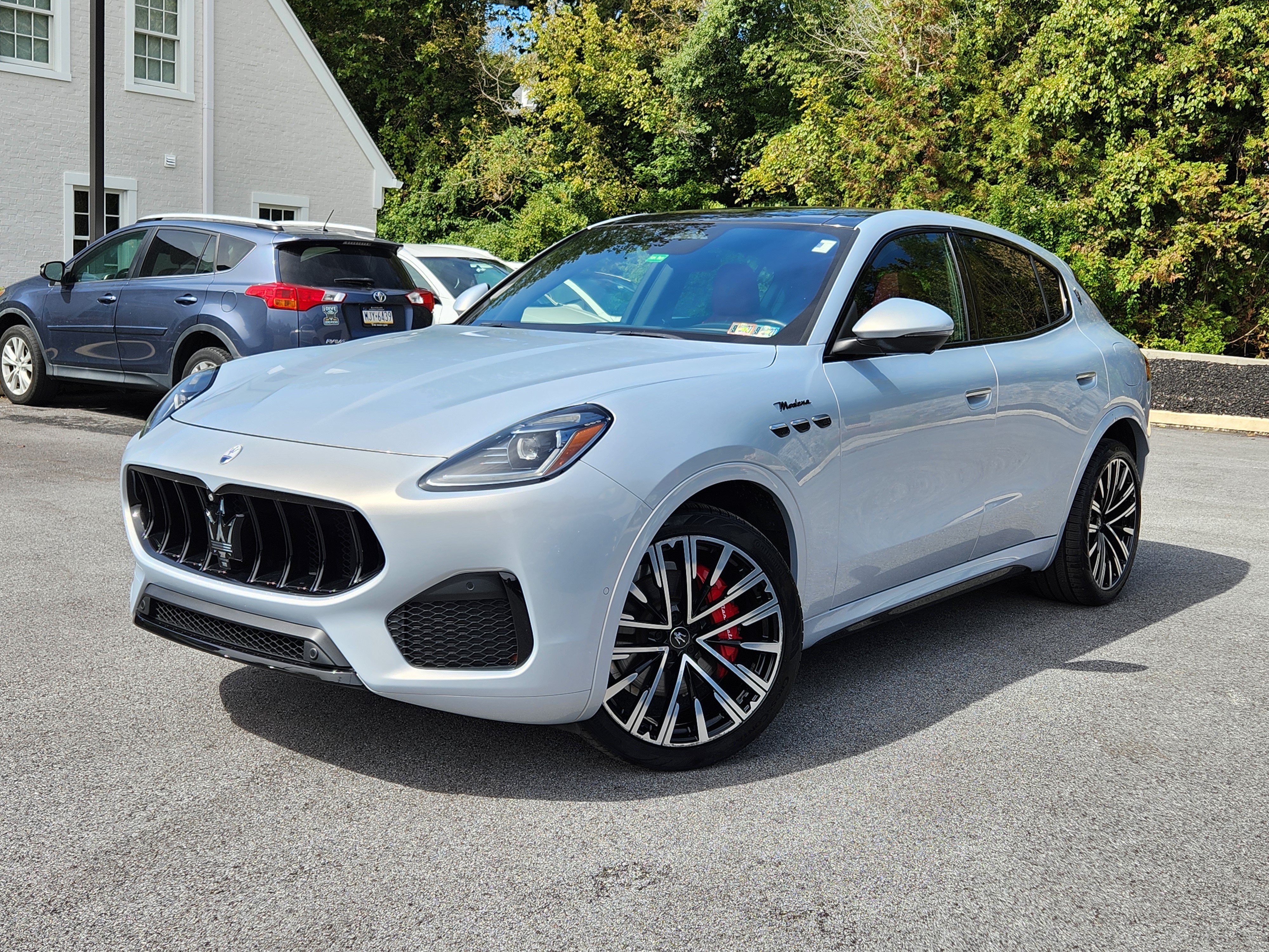 Used 2023 Maserati Grecale Modena AWD/4WD image 1