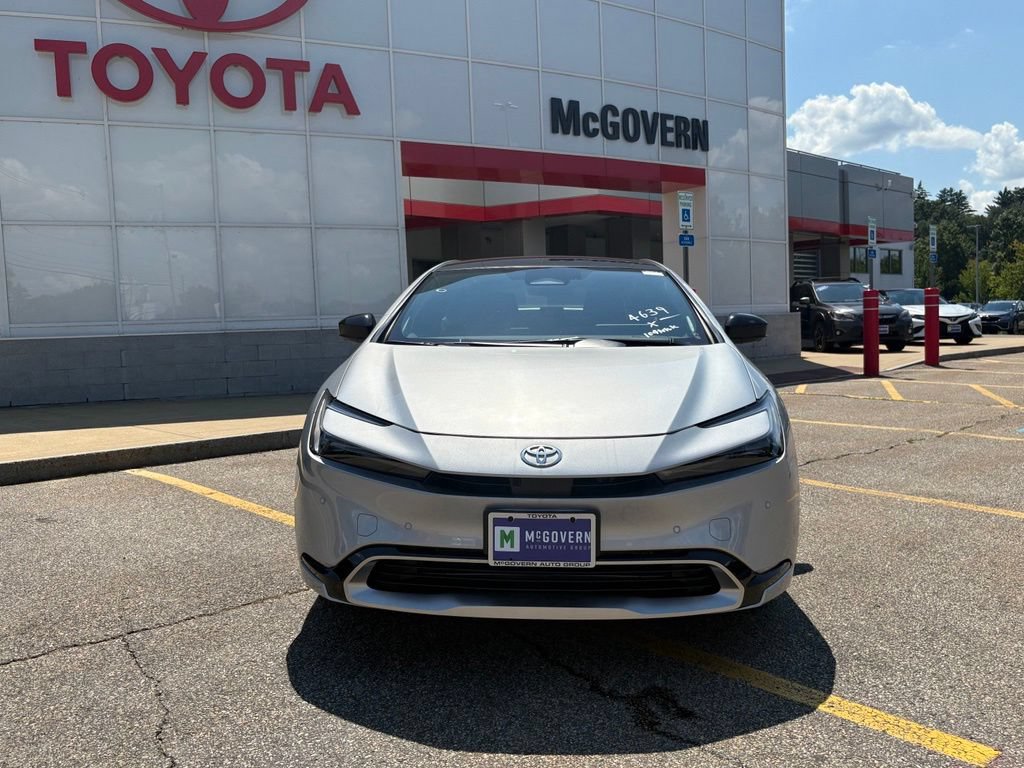 New 2026 Toyota Prius Plug-In Hybrid FWD image 8