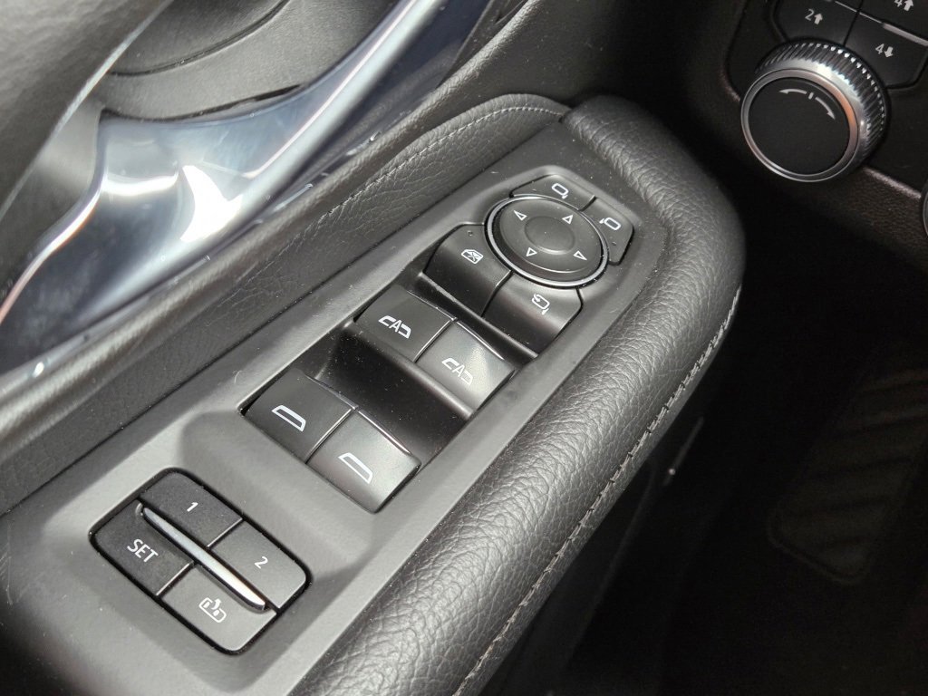 Used 2021 GMC Yukon XL Denali image 12