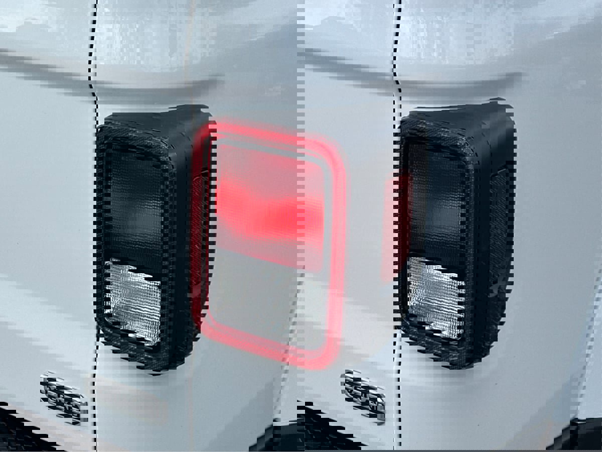 Used 2023 Jeep Gladiator Overland image 27