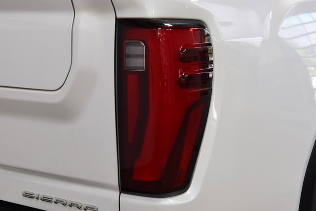 Used 2024 GMC Sierra 2500 Denali Ultimate image 17