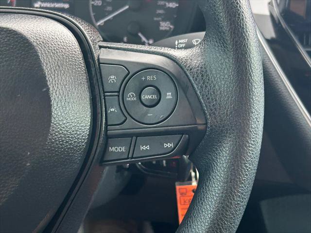 Certified 2025 Toyota Corolla LE FWD image 33