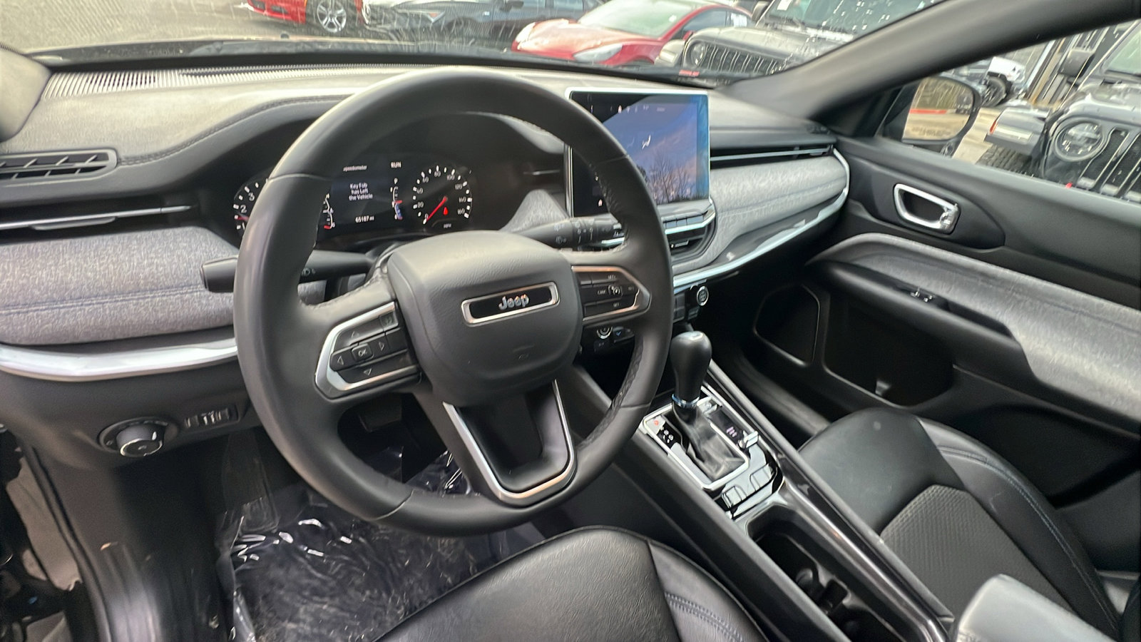 Used 2024 Jeep Compass Latitude image 24