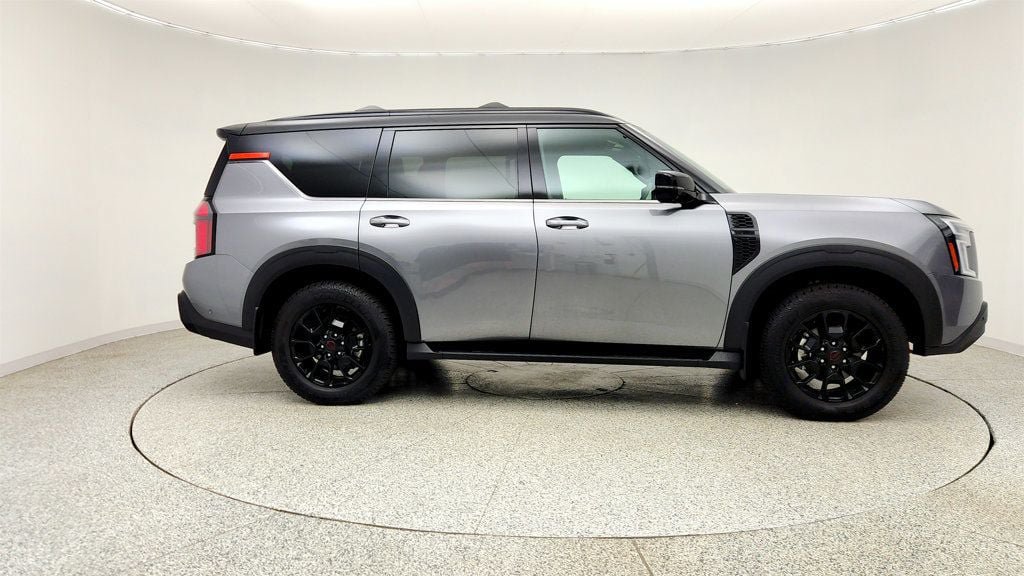 Used 2025 Nissan Armada PRO-4X AWD/4WD image 4