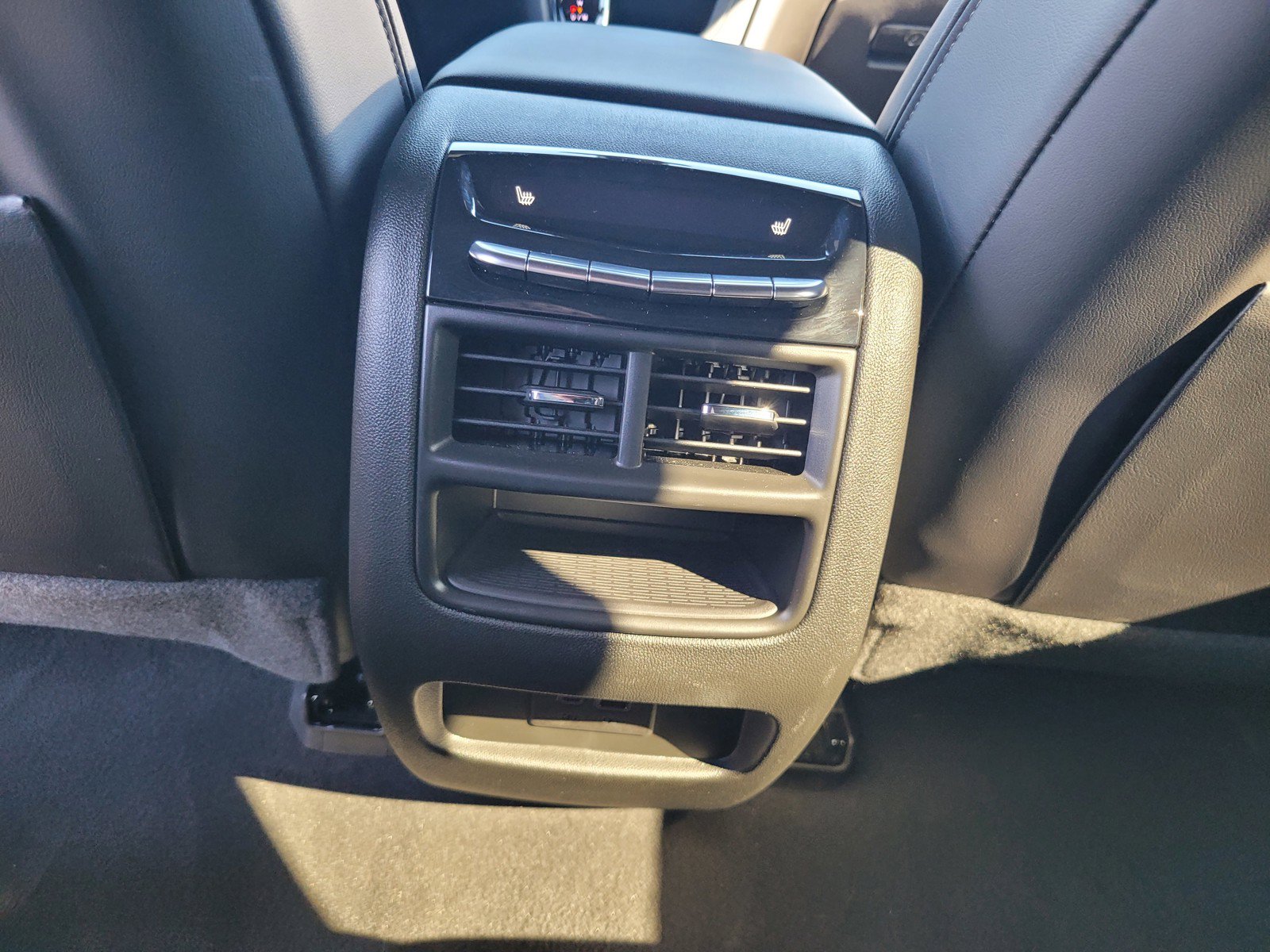 Used 2026 Cadillac XT5 Premium Luxury w/ Driver Assist Package FWD image 14