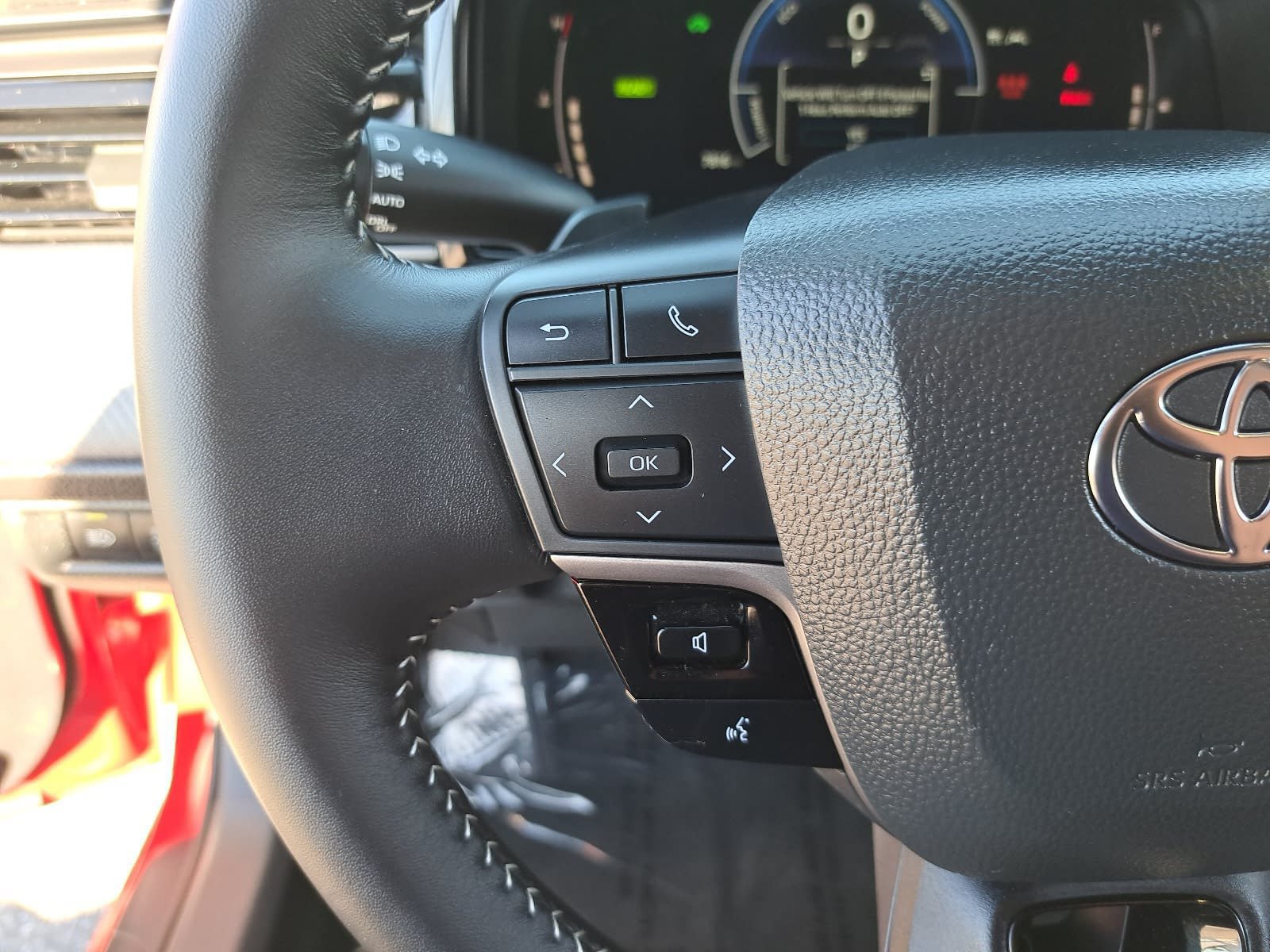 Used 2026 Toyota Camry SE FWD image 17