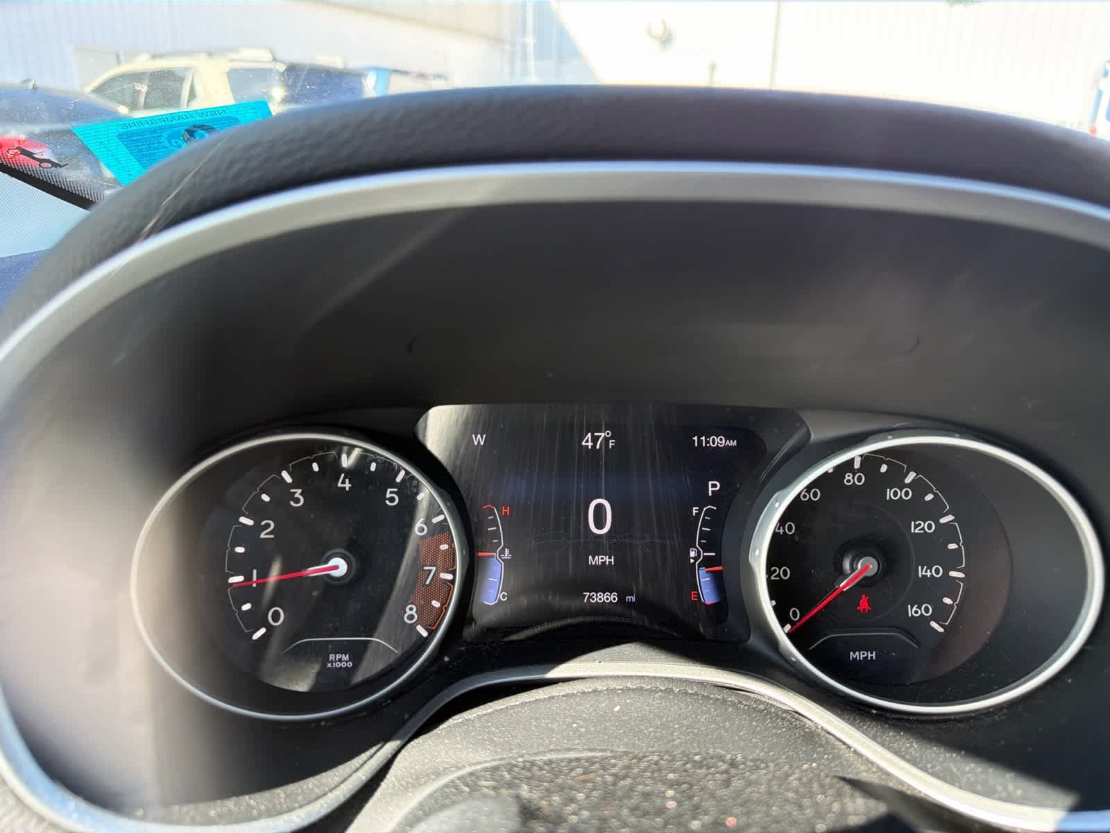 Used 2021 Jeep Compass Latitude w/ Convenience Group AWD/4WD image 2