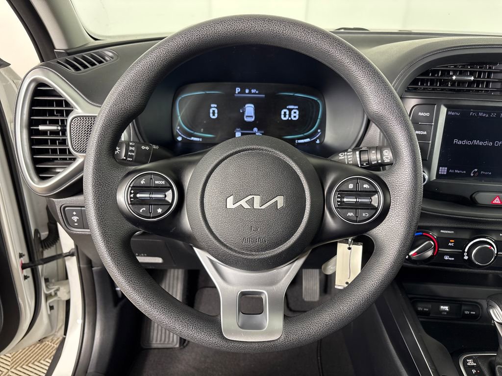 Used 2024 Kia Soul LX w/ Option Group 015 FWD image 16
