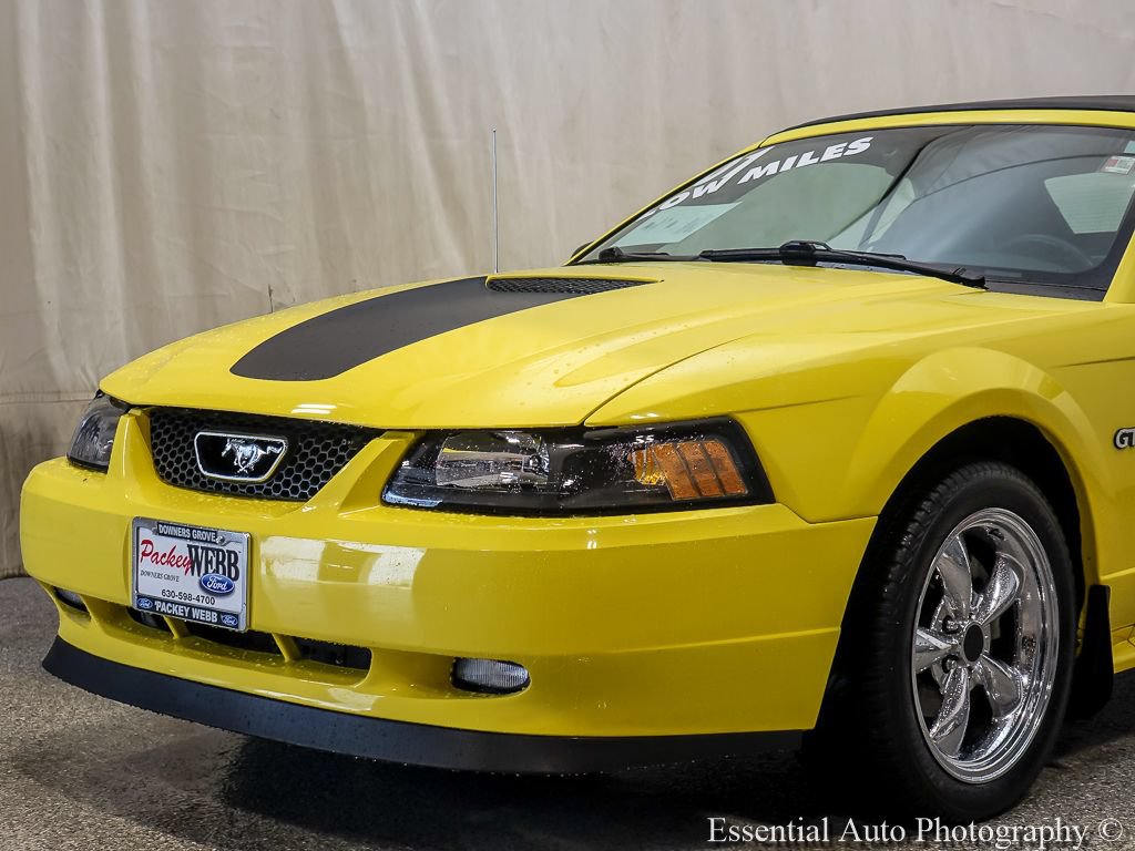 Used 2001 Ford Mustang GT RWD image 3