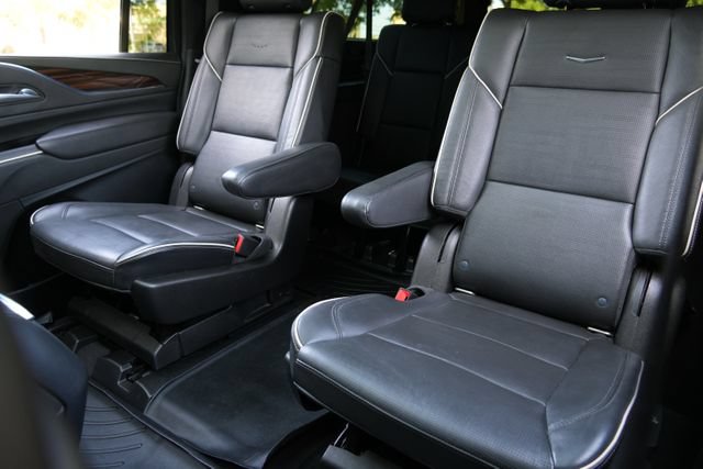 Used 2021 Cadillac Escalade ESV Premium Luxury w/ Performance Package AWD/4WD image 17