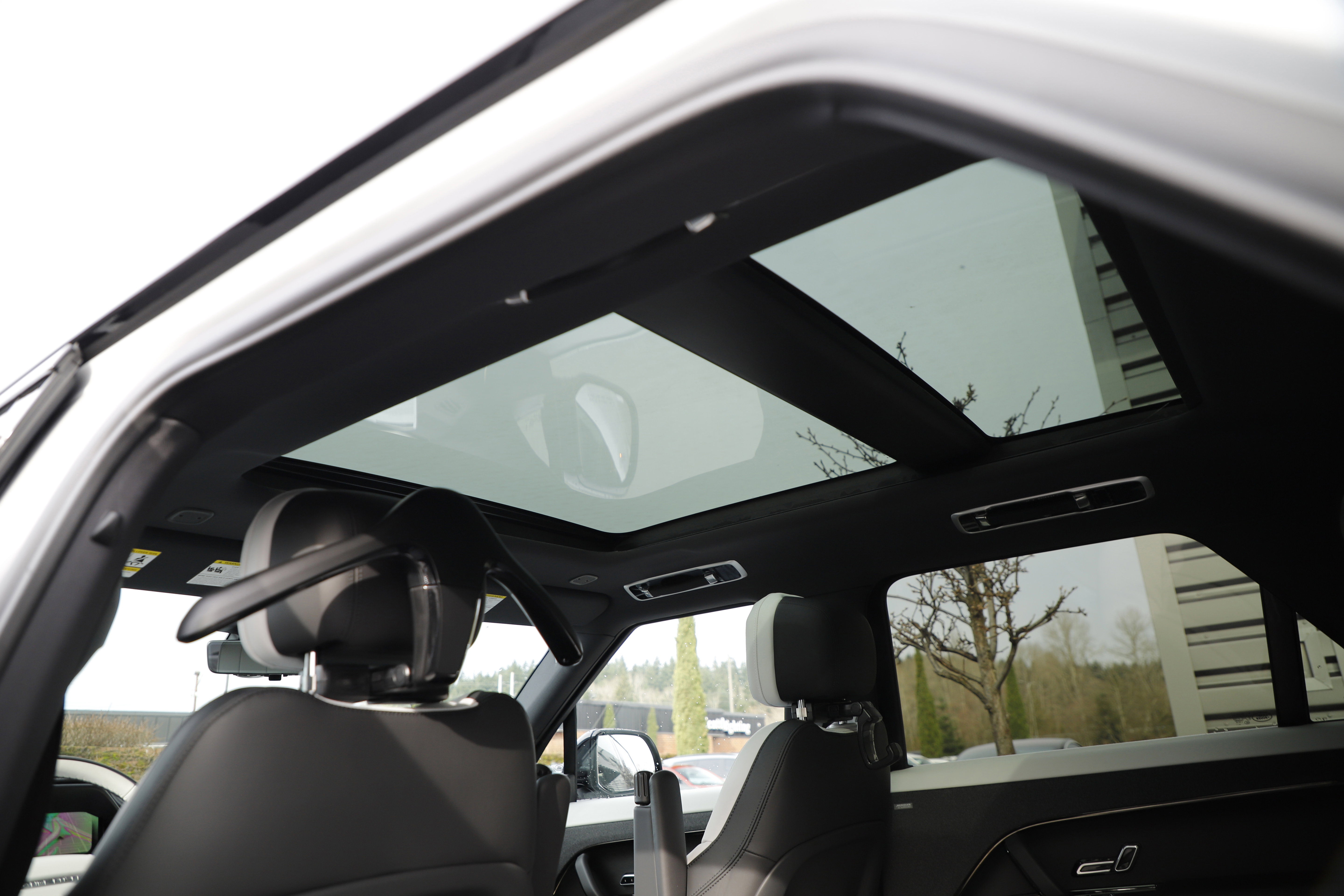 New 2026 Land Rover Range Rover Sport Dynamic SE image 18