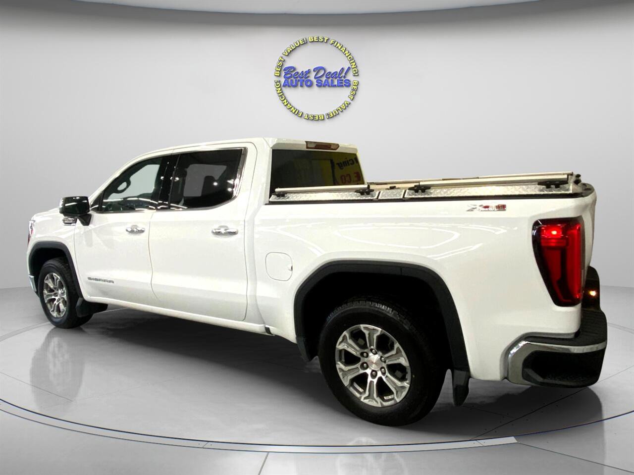 Used 2019 GMC Sierra 1500 SLT w/ SLT Convenience Package image 5