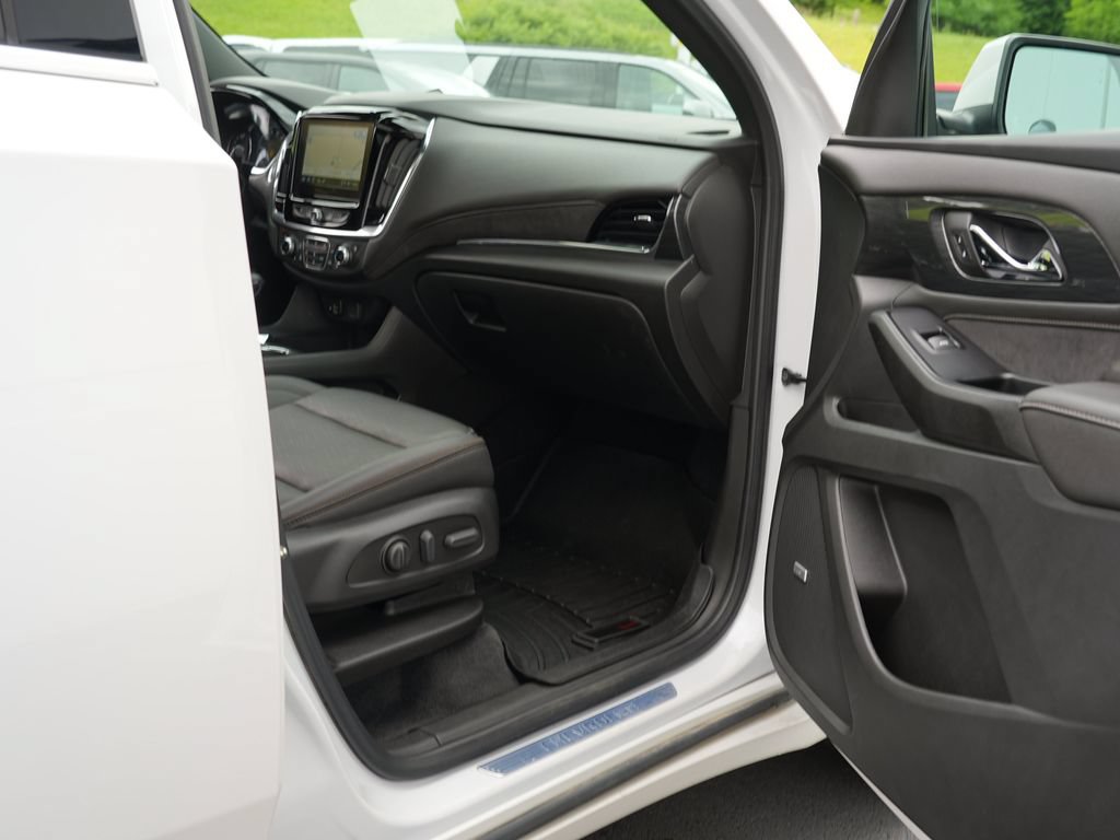 Certified 2023 Chevrolet Traverse High Country AWD/4WD image 32