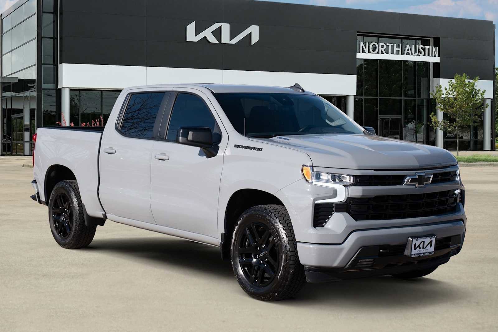 Used 2025 Chevrolet Silverado 1500 RST w/ Protection Package image 8