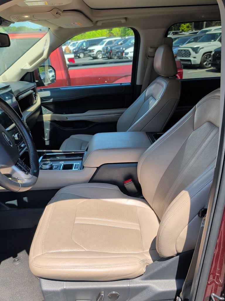 Used 2024 Ford Expedition Max Limited RWD image 7