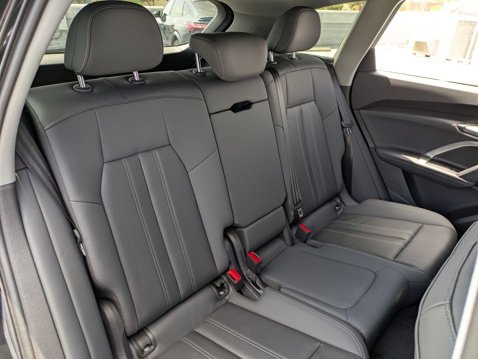 Used 2025 Audi Q5 Premium Plus w/ Premium Plus AWD/4WD image 29