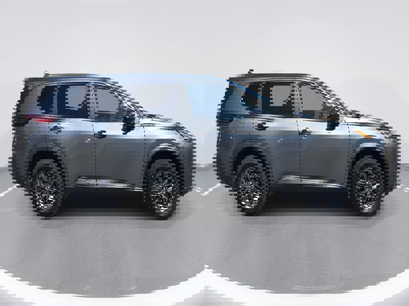 Used 2023 Nissan Rogue S image 4