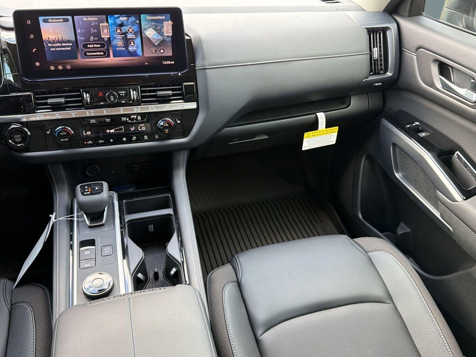 New 2026 Nissan Pathfinder SL image 27