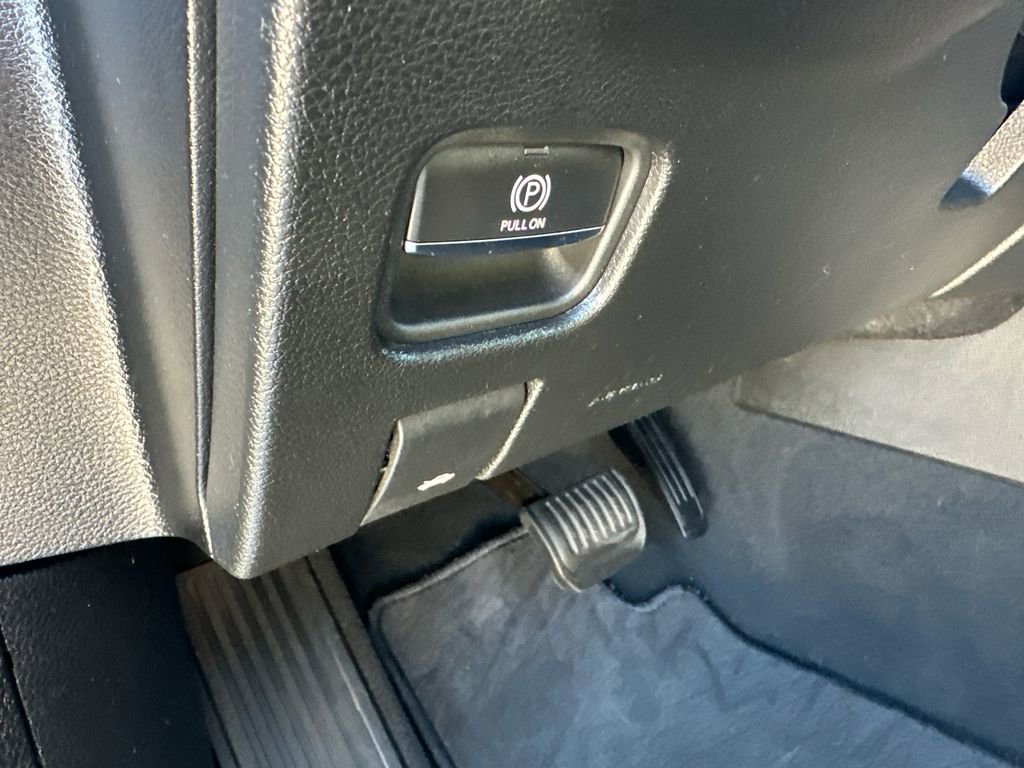 Used 2024 Jeep Grand Cherokee Altitude image 24