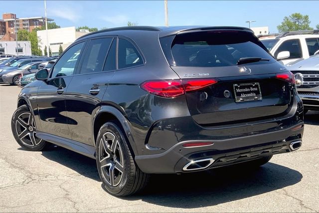 Used 2026 Mercedes-Benz GLC 300 4MATIC image 10