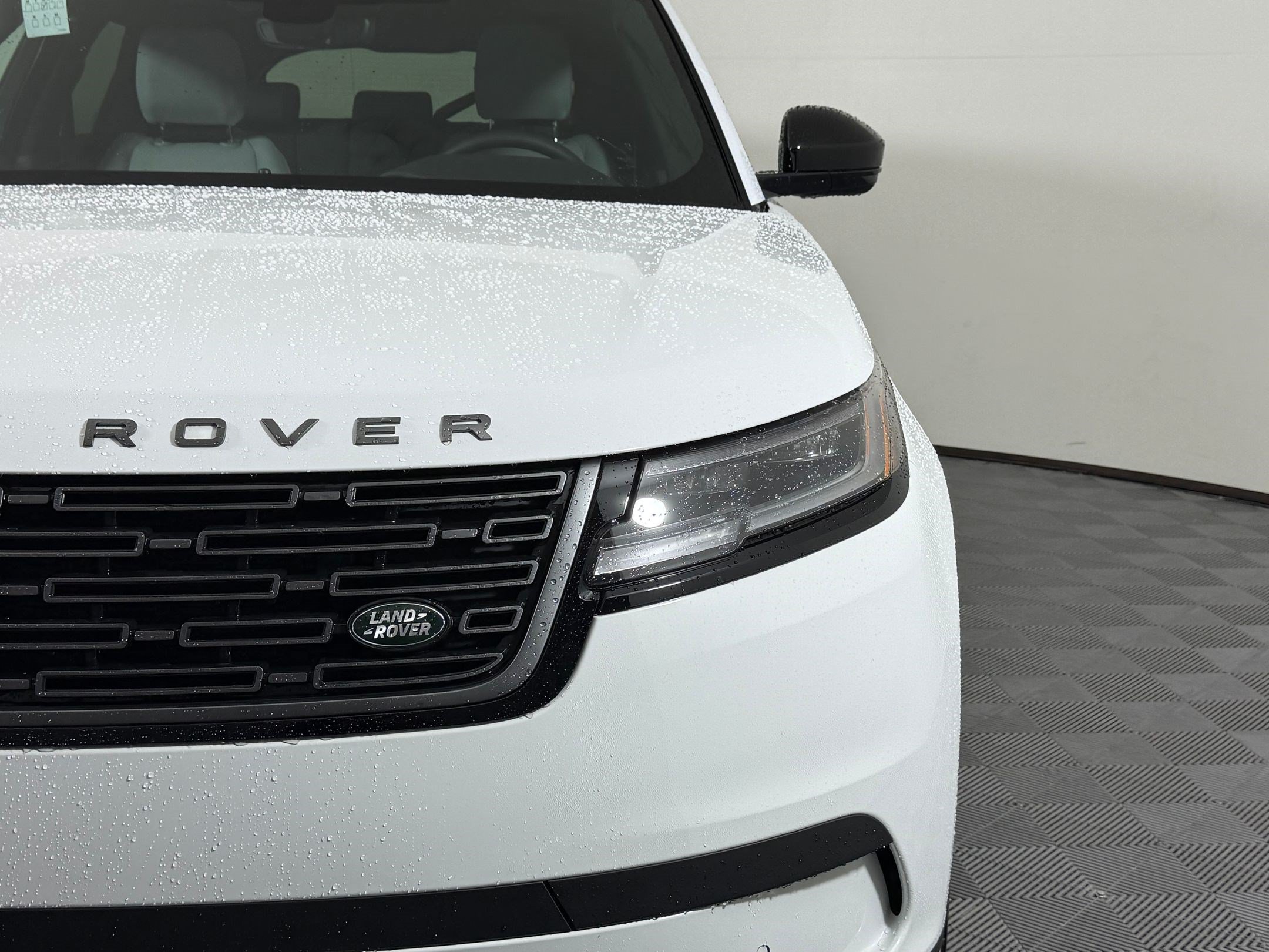 New 2026 Land Rover Range Rover Velar S AWD/4WD image 23