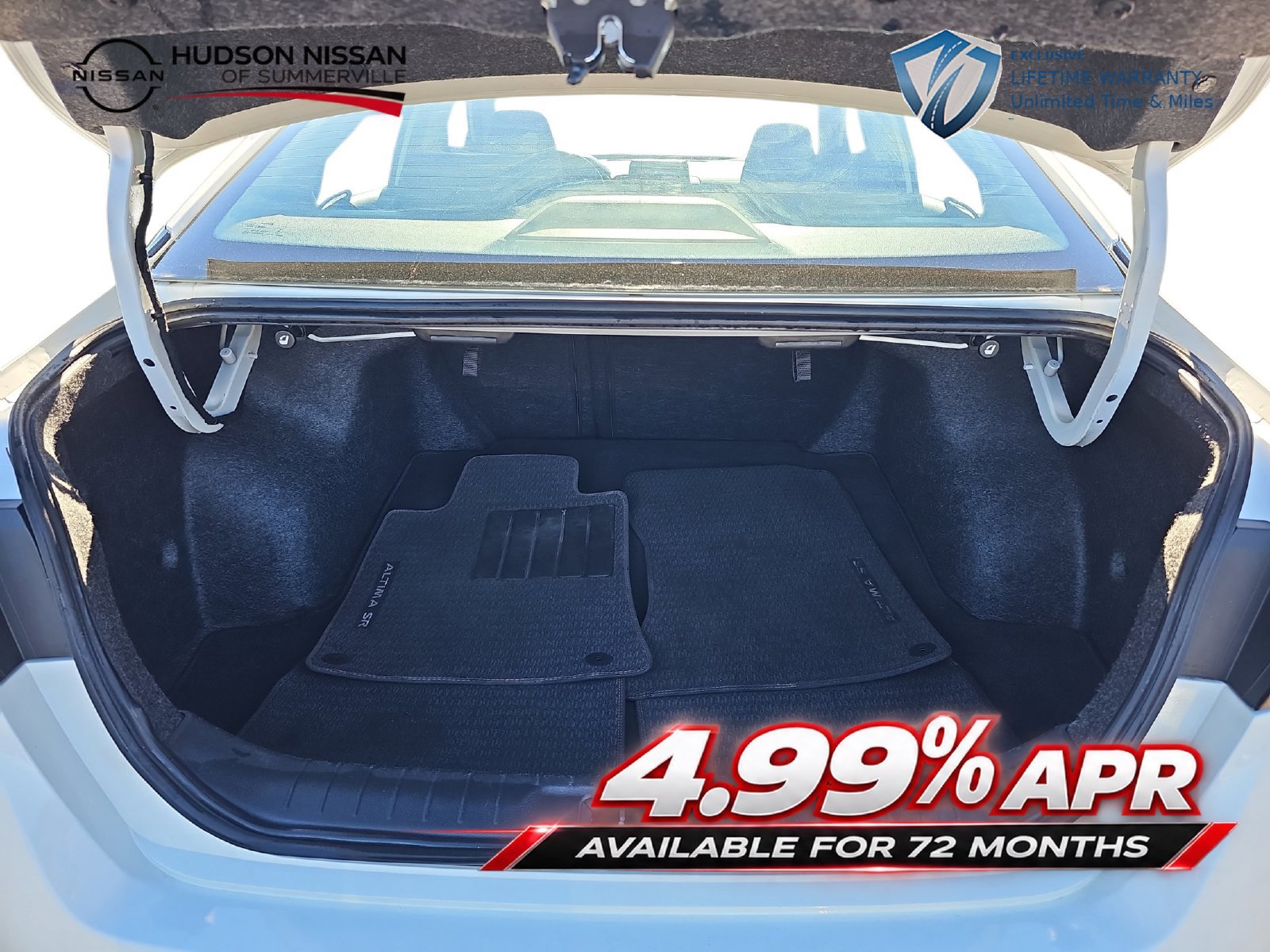 Used 2024 Nissan Altima 2.5 SR FWD image 30