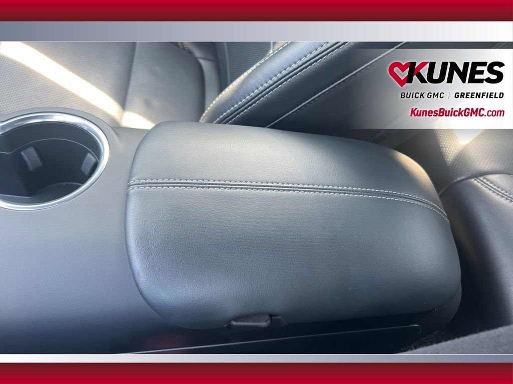 Used 2025 Ford Mustang GT Premium image 36