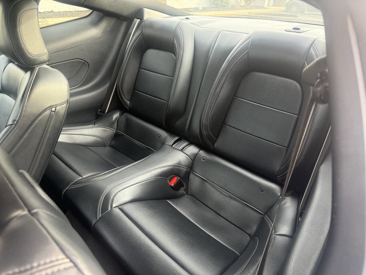 Used 2024 Ford Mustang GT Premium image 19