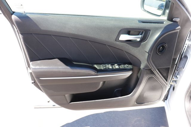 Used 2023 Dodge Charger SXT RWD image 9