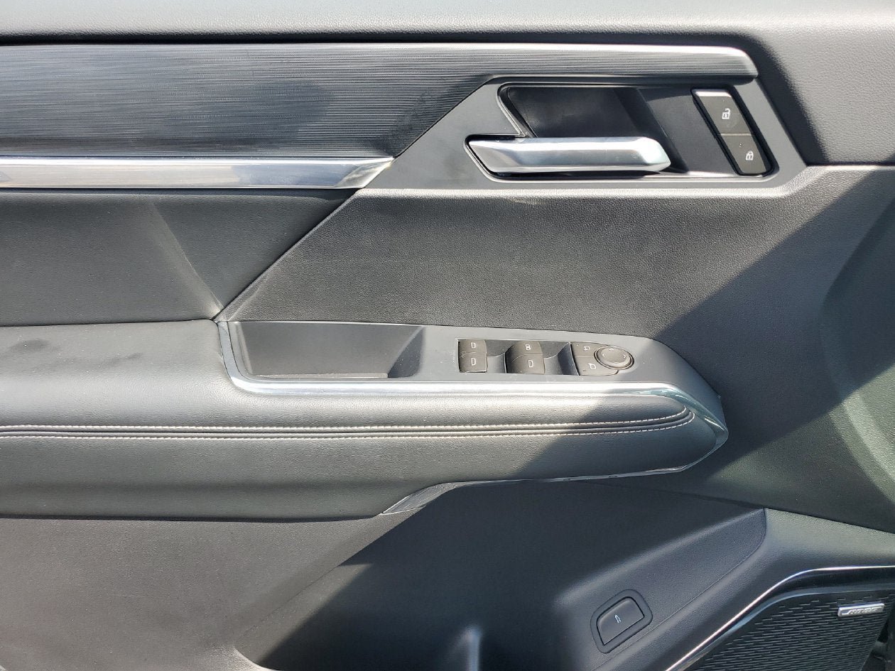 New 2026 GMC Acadia Elevation w/ Elevation Premium Package FWD image 17