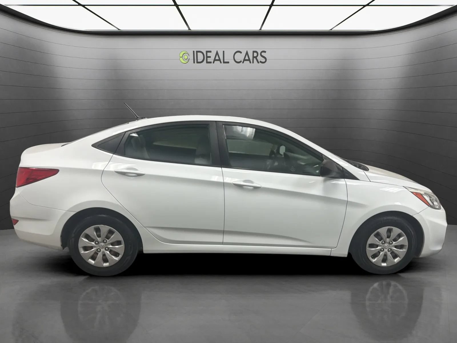 Used 2017 Hyundai Accent SE FWD image 4