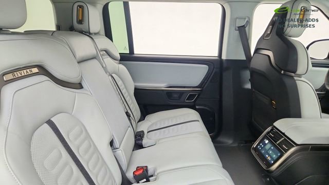 Used 2024 Rivian R1S Adventure AWD/4WD image 25