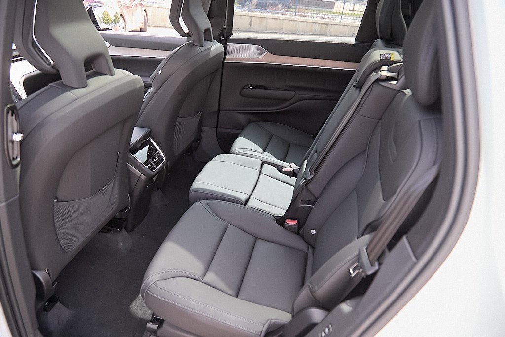 New 2025 Volvo EX90 Ultra image 20