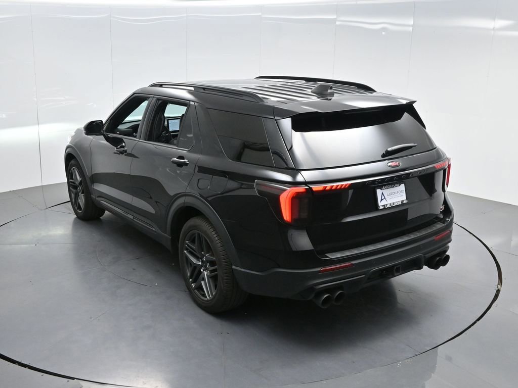 Used 2025 Ford Explorer ST image 47