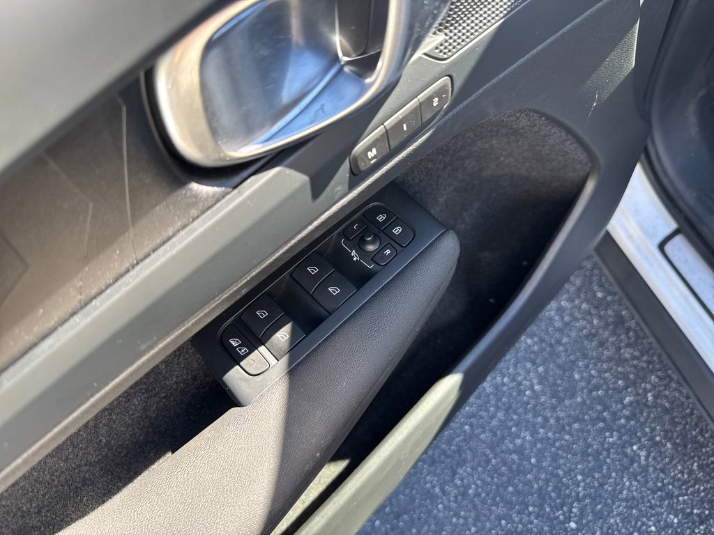 Certified 2023 Volvo C40 P8 Recharge Plus image 14