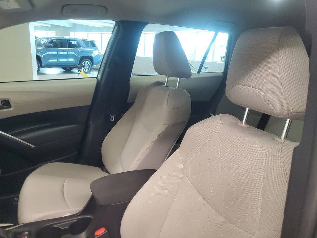 Certified 2022 Toyota Corolla Cross L image 16