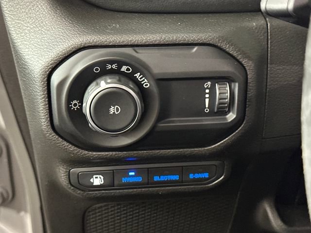 Used 2023 Jeep Wrangler Unlimited Sahara w/ Cold Weather Group image 19