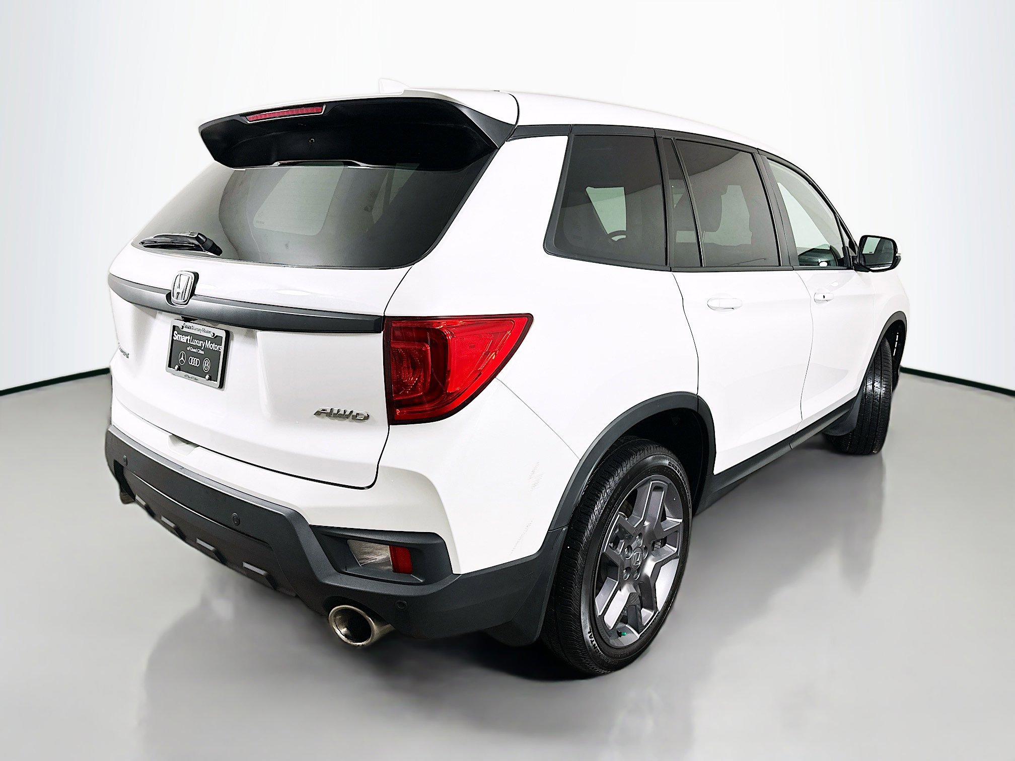 Used 2023 Honda Passport EX-L image 7