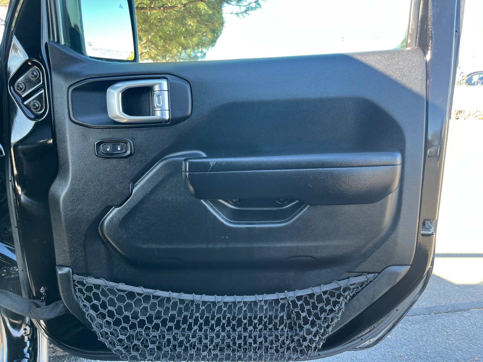 Used 2021 Jeep Gladiator Rubicon w/ Cold Weather Group image 16