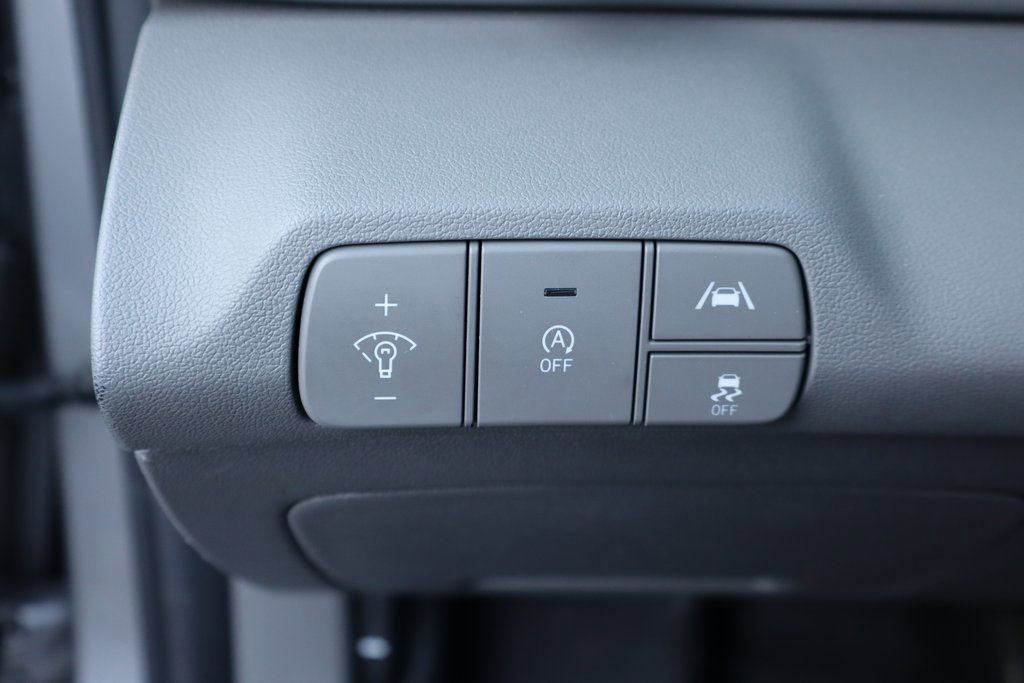 Used 2021 Hyundai Elantra SE image 7