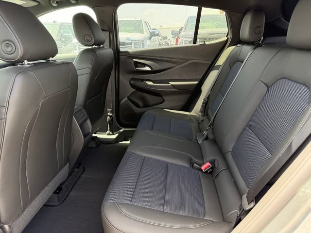 New 2026 Buick Envista Preferred FWD image 9