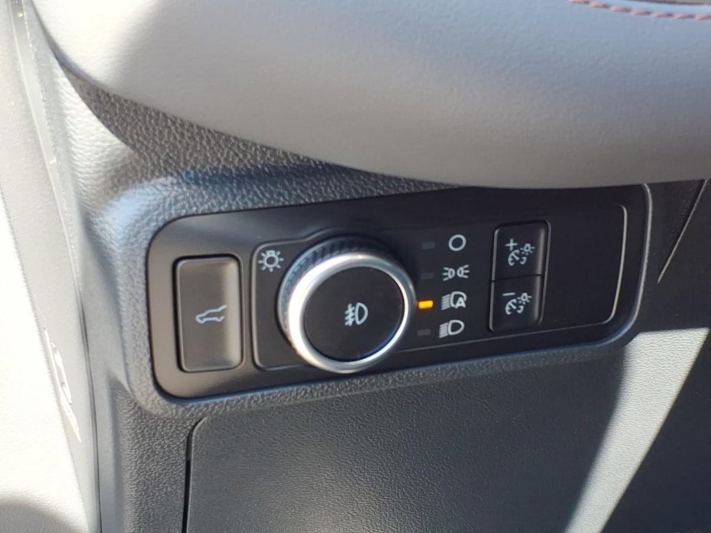 New 2026 Ford Explorer Active AWD/4WD image 18
